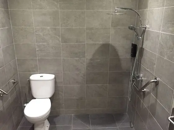 Üç Kişilik Oda, Birden Çok Yatak