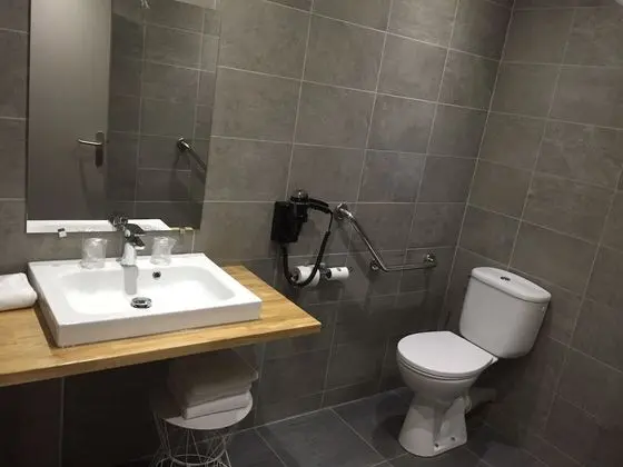 Üç Kişilik Oda, Birden Çok Yatak