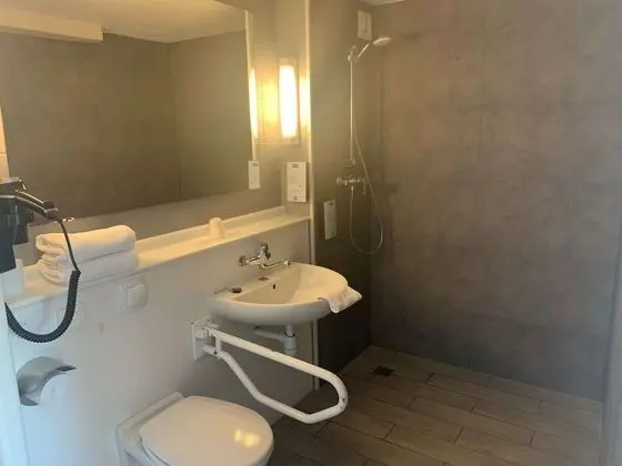 Standard Oda, 1 Çift Kişilik Yatak