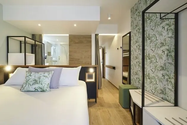 Classic Oda, Birden Çok Yatak, Balkon