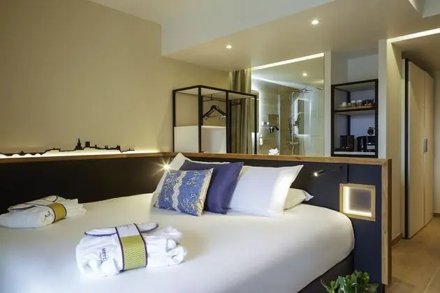 Privilege, Oda, 1 Çift Kişilik Yatak