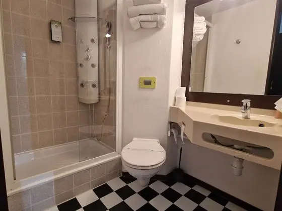 Standard Oda, 1 Çift Kişilik Yatak