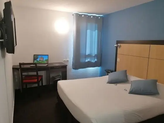 Standard Oda, 1 Çift Kişilik Yatak