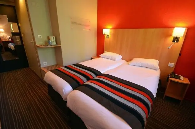 Standard Oda, 3 Tek Kişilik Yatak