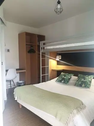 Standard Oda, Birden Çok Yatak (1 Double and 1 Single bed)