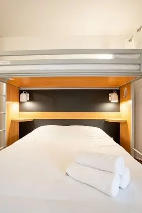 Standard Oda, Birden Çok Yatak (1 Double and 1 Single bed)