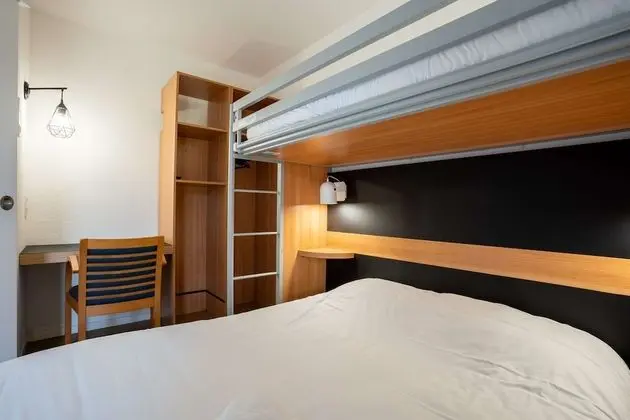 Standard Oda, Birden Çok Yatak (1 Double and 1 Single bed)