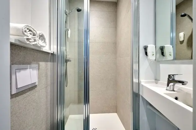 Standard Oda, 1 Çift Kişilik Yatak