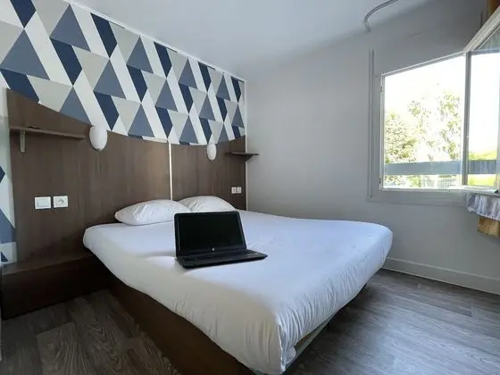 Standard Oda, 1 Çift Kişilik Yatak (No)