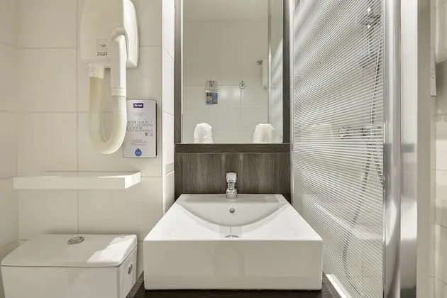Standard Oda, 1 Çift Kişilik Yatak
