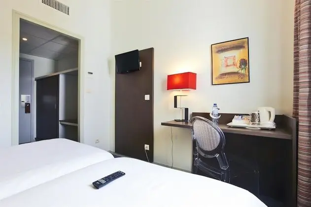 Standard Oda, 1 Çift Kişilik Yatak