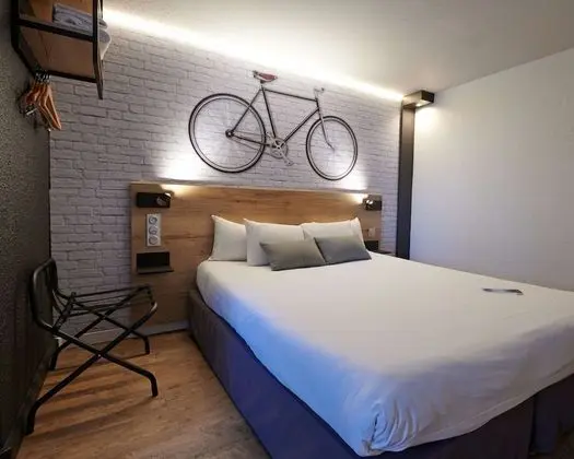 Standard Oda, 1 Çift Kişilik Yatak