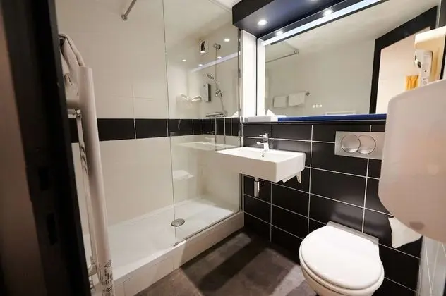 Standard Oda, 1 Çift Kişilik Yatak