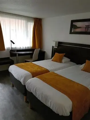 Standard Oda, 3 Tek Kişilik Yatak