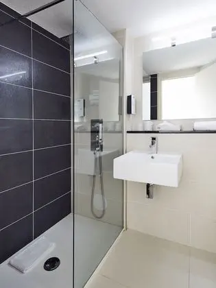 Standard Oda, 1 Çift Kişilik Yatak