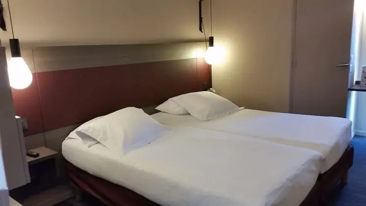 Standard Oda, 1 Çift Kişilik Yatak ve Çekyat