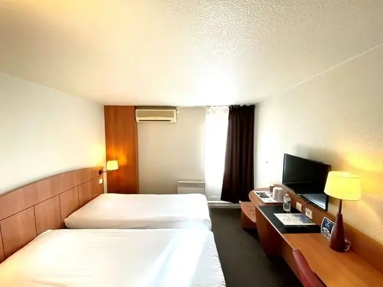 Standard Oda, 3 Tek Kişilik Yatak