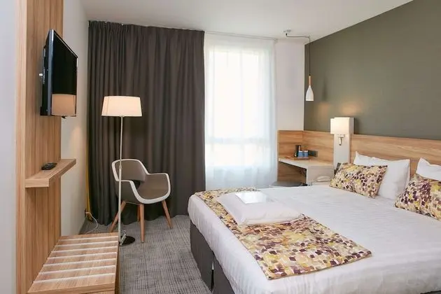 Standard Oda, 1 Çift Kişilik Yatak