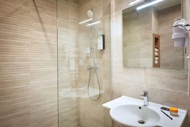 Superior Oda, 1 Çift Kişilik Yatak