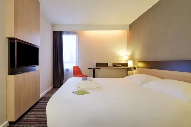 Standard Oda, 1 Büyük (Queen) Boy Yatak