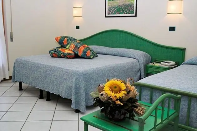 Standard Üç Kişilik Oda, Balkon