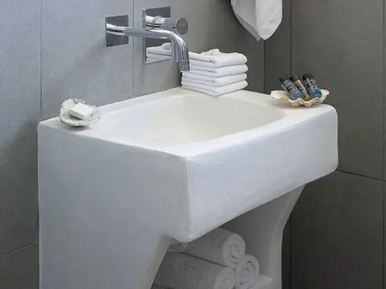 Üç Kişilik Oda, Dağ Manzaralı
