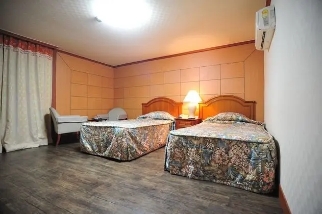 Deluxe İki Ayrı Yataklı Oda, 1 Yatak Odası