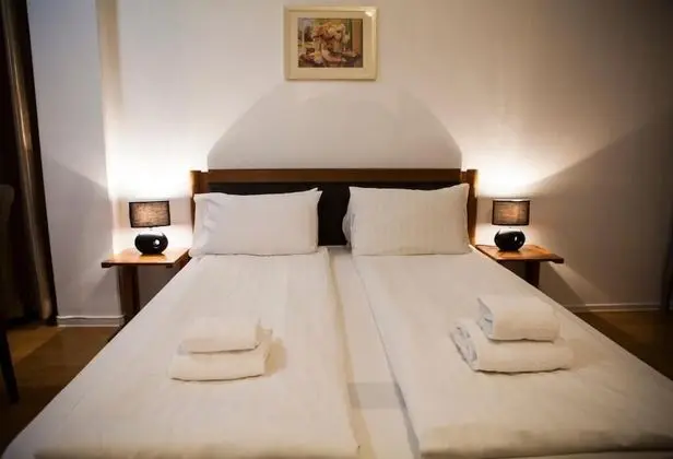 Standard Tek Büyük veya İki Ayrı Yataklı Oda