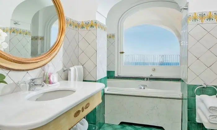 Superior Tek Büyük Yataklı Oda, Balkon, Deniz Manzaralı