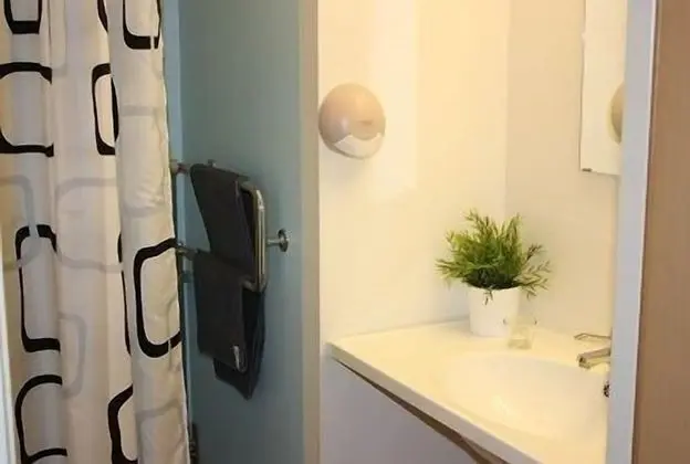 Standard Üç Kişilik Oda, 3 Tek Kişilik Yatak