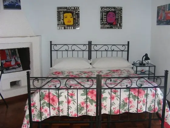 Tek Büyük veya İki Ayrı Yataklı Oda (Private External Bathroom)