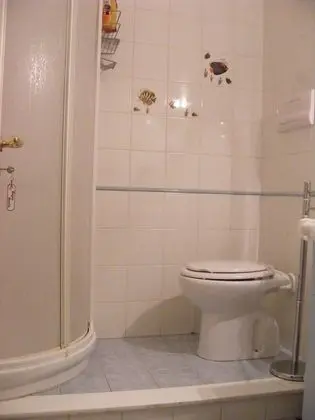 Tek Büyük veya İki Ayrı Yataklı Oda (Private External Bathroom)