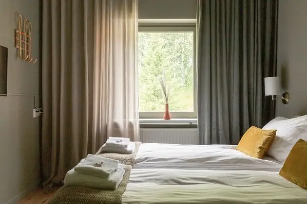 Basic Tek Büyük Yataklı Oda