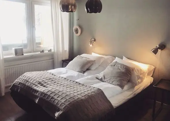 Premium Tek Büyük Yataklı Oda