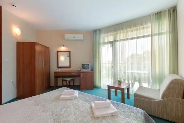 Tek Büyük veya İki Ayrı Yataklı Oda, Balkon