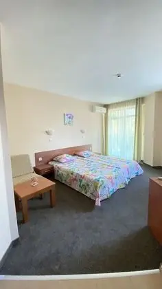 Tek Büyük veya İki Ayrı Yataklı Oda, Balkon