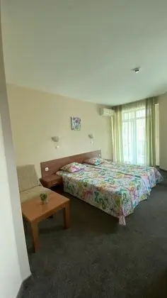Tek Büyük veya İki Ayrı Yataklı Oda, Balkon