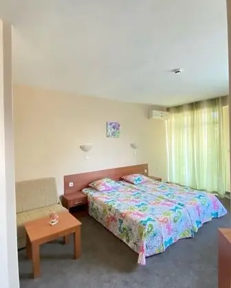 Tek Büyük veya İki Ayrı Yataklı Oda, Balkon