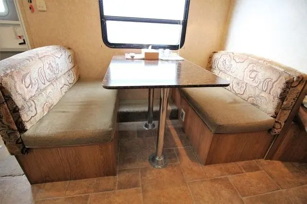 Karavan (Caravan)