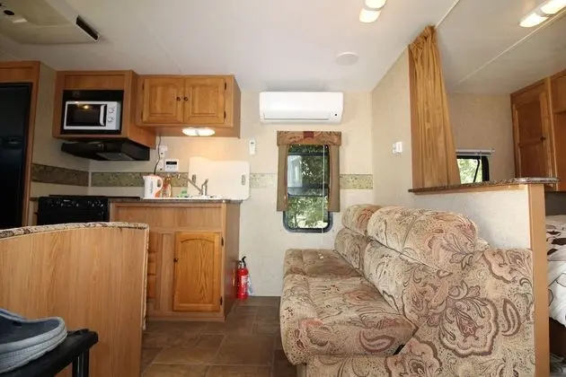 Karavan (Caravan)