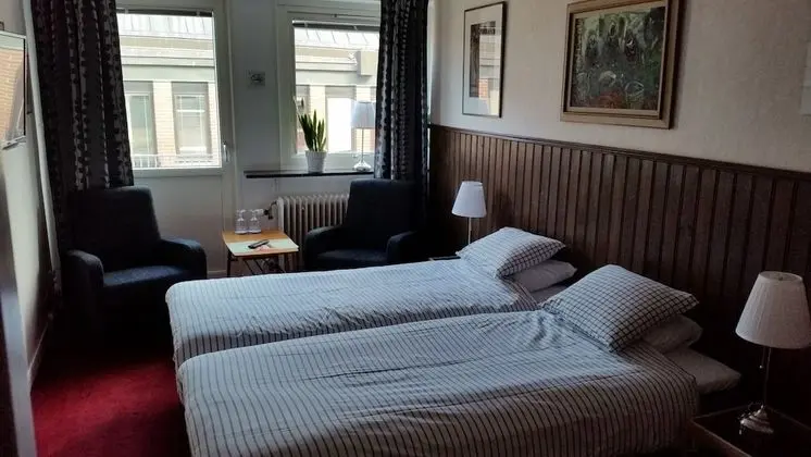 İki Ayrı Yataklı Oda (Private WC, Shared Shower)