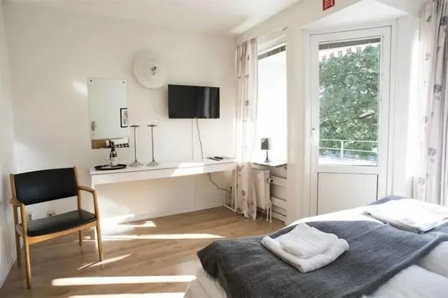 Tek Büyük Yataklı Oda