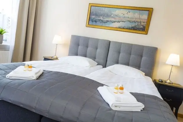 Tek Büyük Yataklı Oda, Ortak Banyo