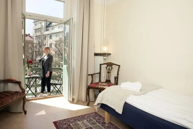 Classic Single Balcony