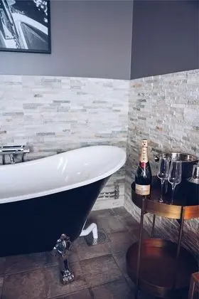 Junior Stüdyo Süit, Balkon (Bathtub)