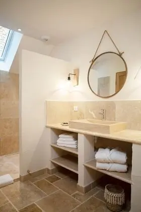 Tek Büyük Yataklı Oda (Chambre Berthe)