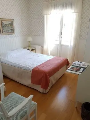 Tek Büyük Yataklı Oda (140 cm bed, Main building)