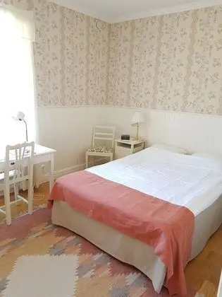 Tek Büyük Yataklı Oda (140 cm bed, Main building)