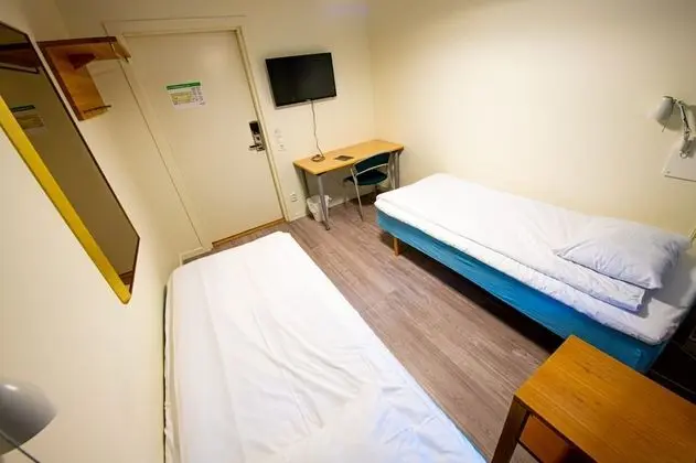 Üç Kişilik Oda, Ortak Banyo (Hostel)