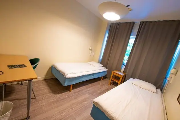 Üç Kişilik Oda, Ortak Banyo (Hostel)